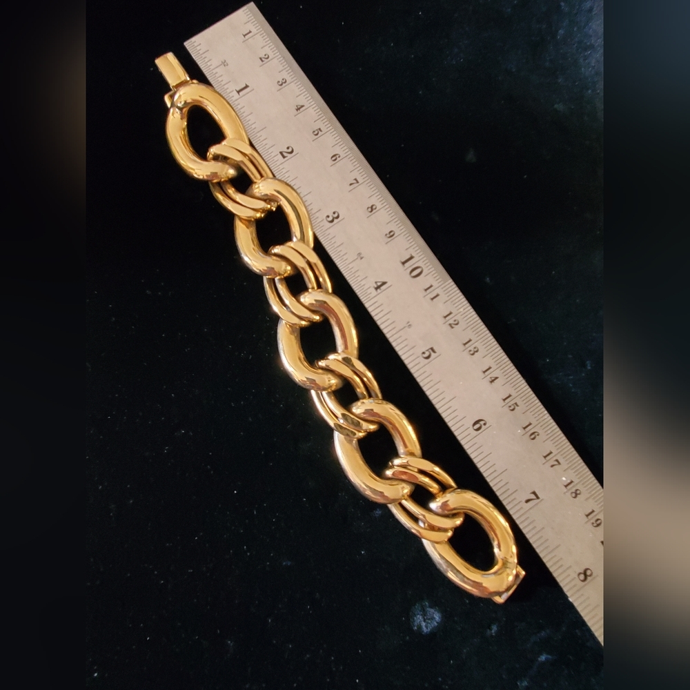 Napier Chunky Gold Tone Link Bracelet 1970s 1980s - Picture 9 of 9